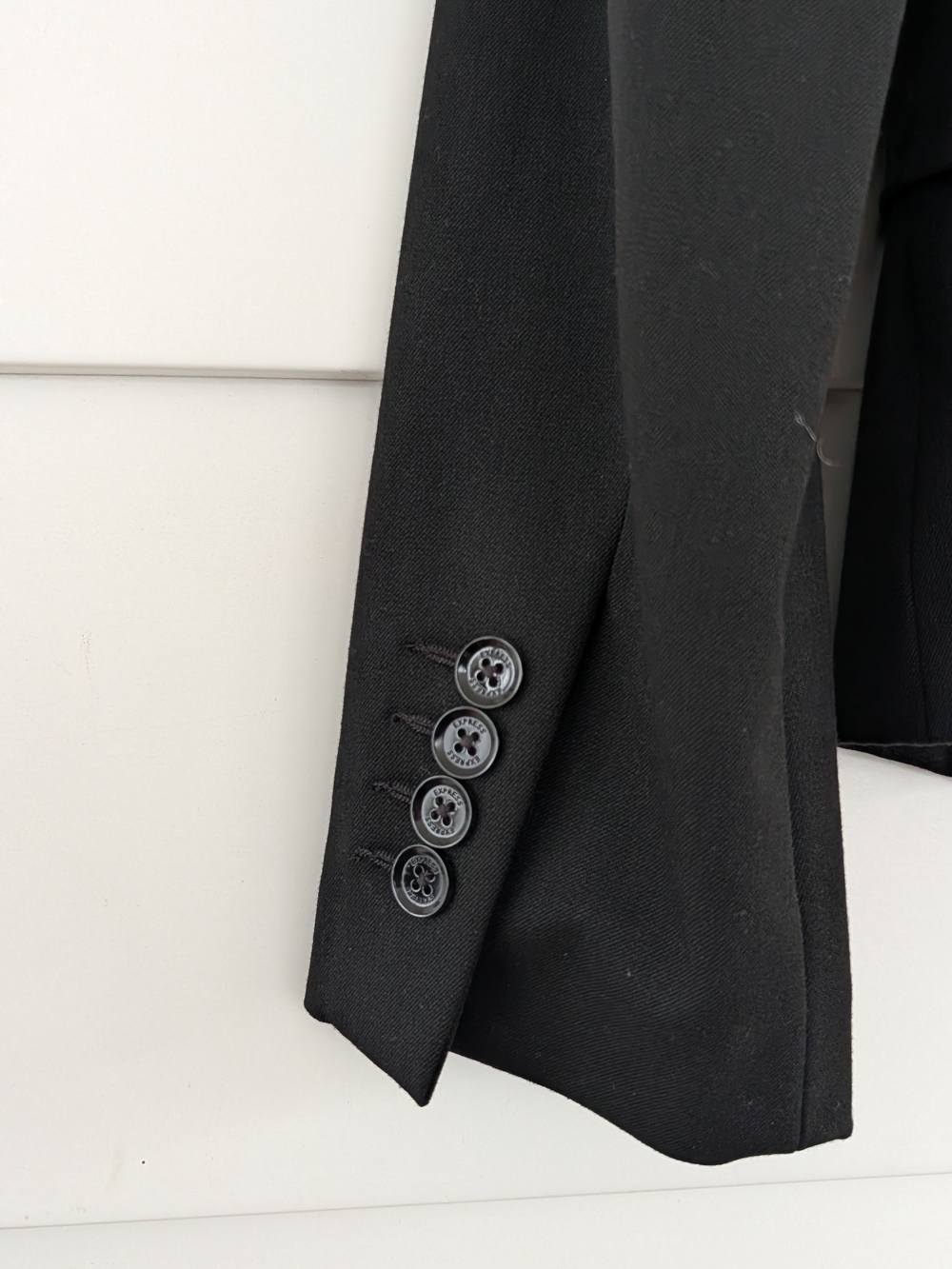 Express Women's Black Tailored One-Button Blazer, Size 4 - Picture 8 of 10